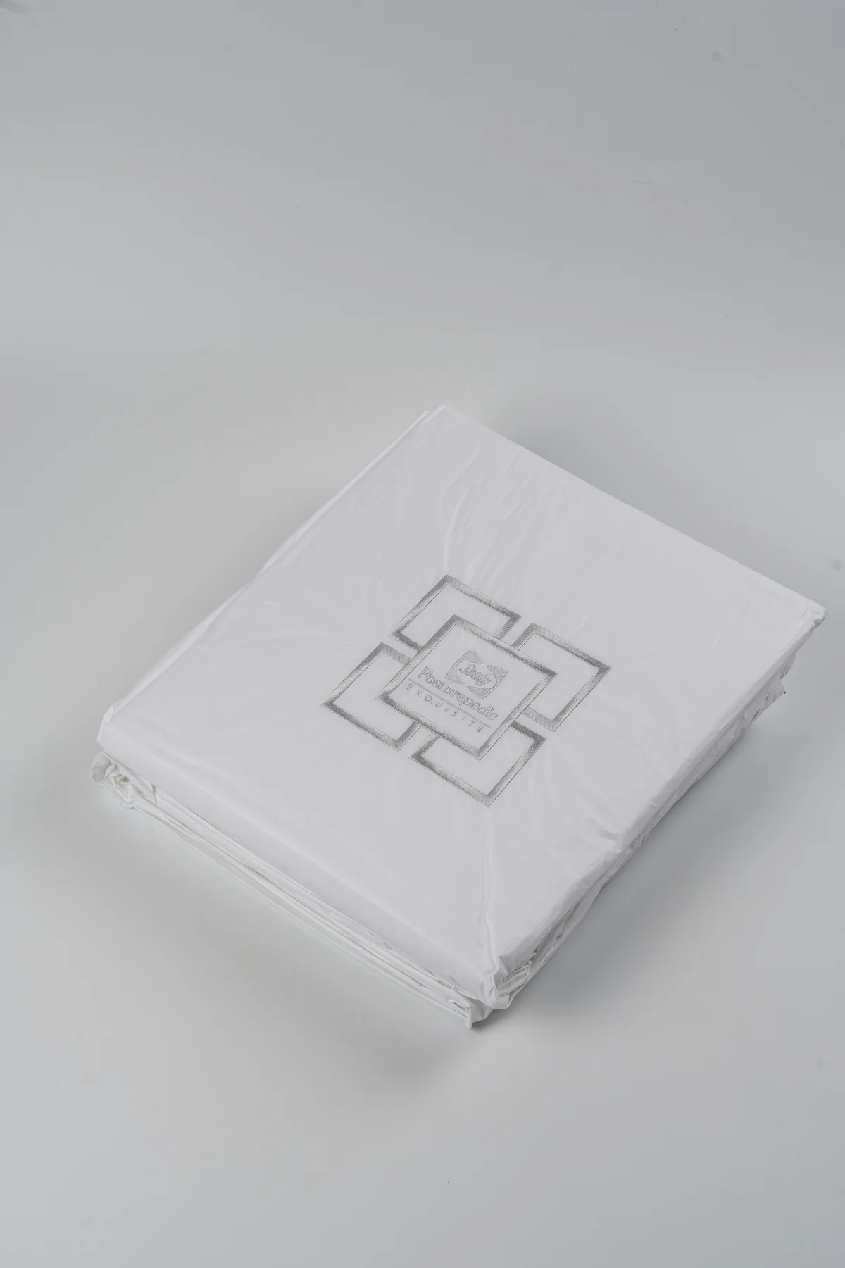 Exquisite Bedding Set
