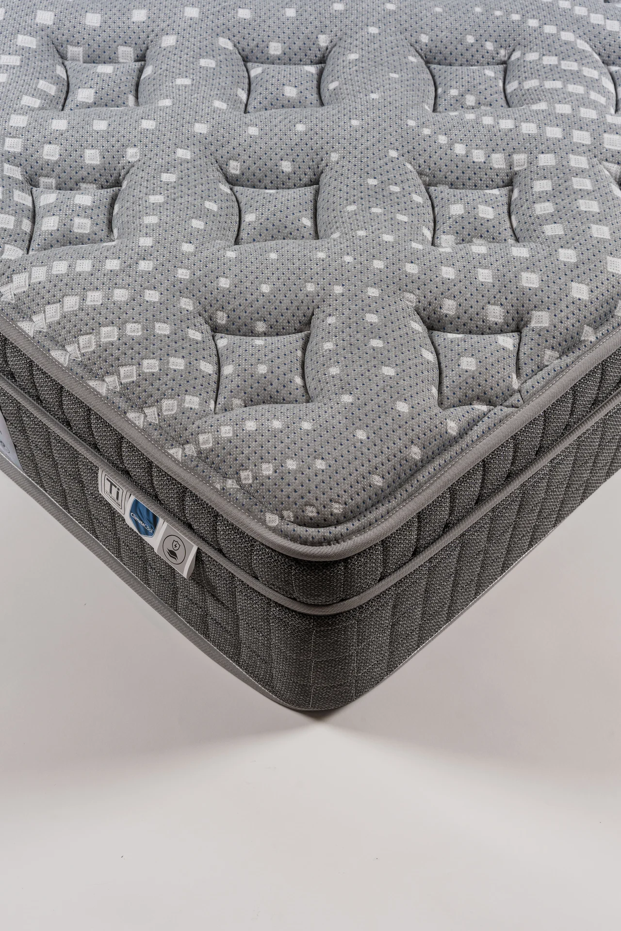 Pro-Tech Medium Plush