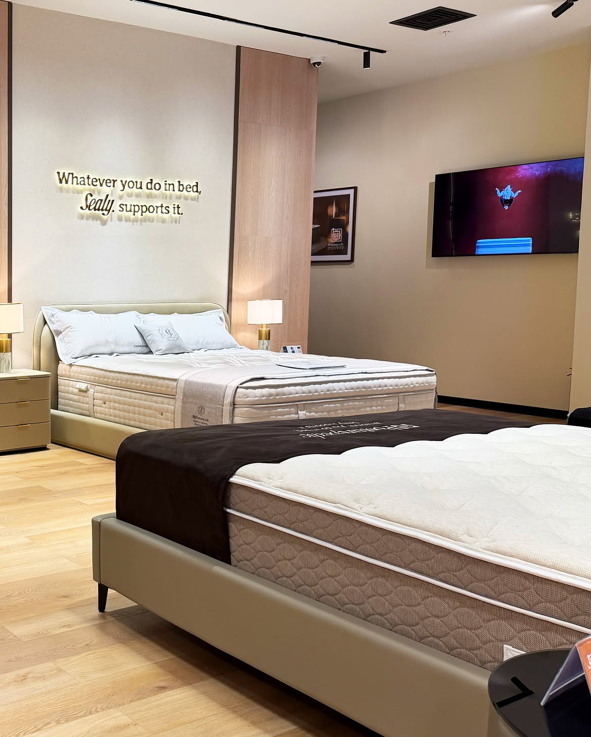 Sealy showroom at Dostyk Plaza - 9
